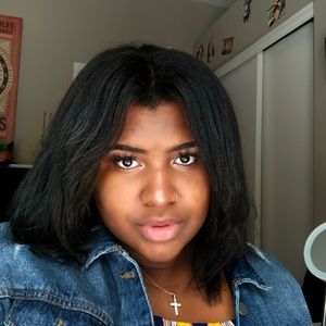 Meet your Posher, Jade